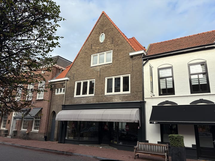 Steenweg 32-A, Helmond
