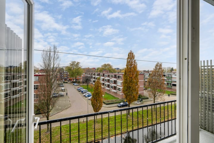 Photo 8 of Dahliastraat 140