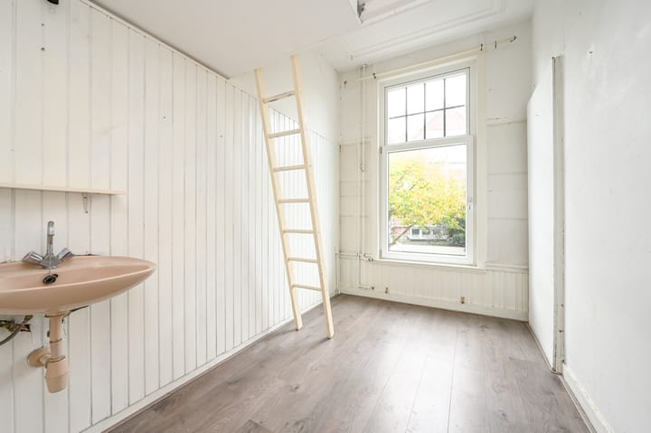 Photo 14 of Paulus Buijsstraat 7