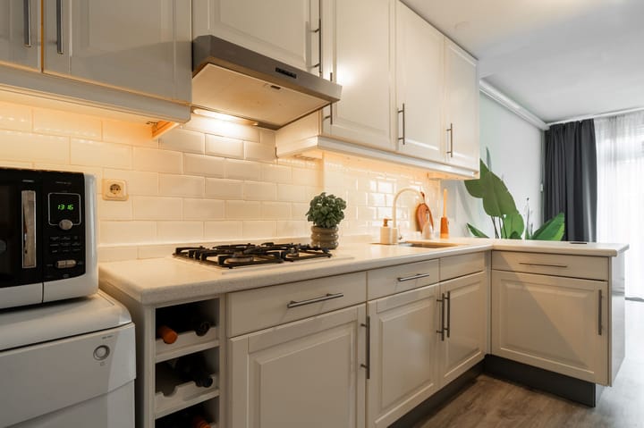 Photo 8 of Steile Bank 28