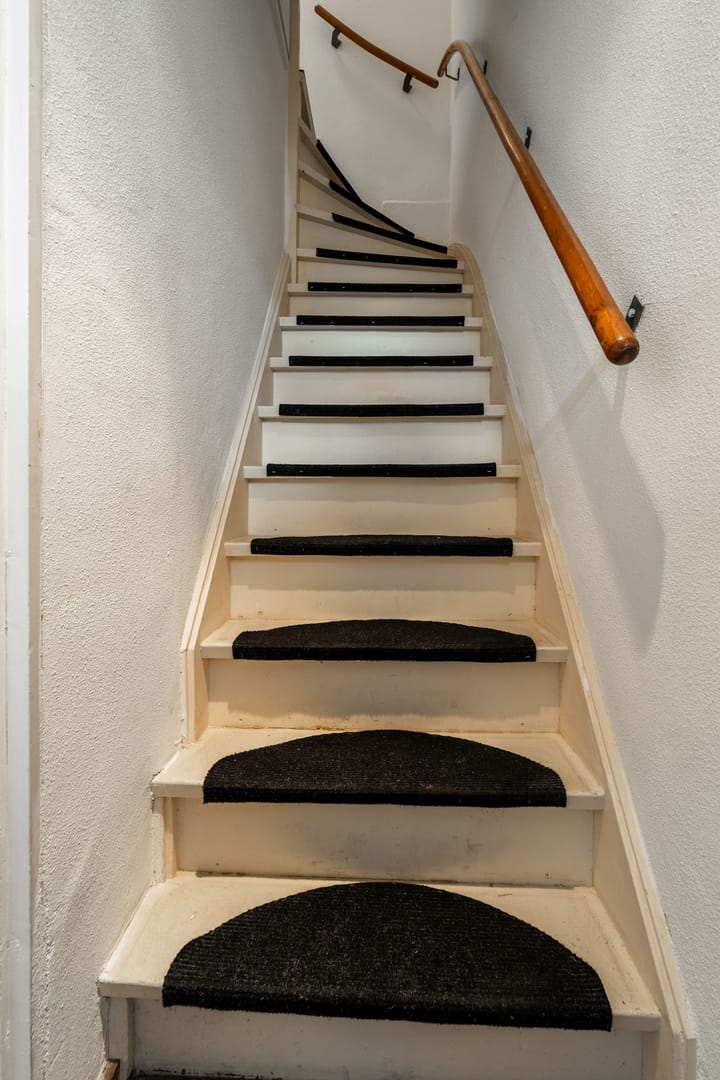 Photo 15 of Steile Bank 28