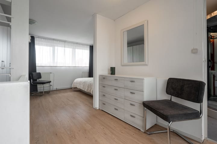 Photo 28 of Steile Bank 28