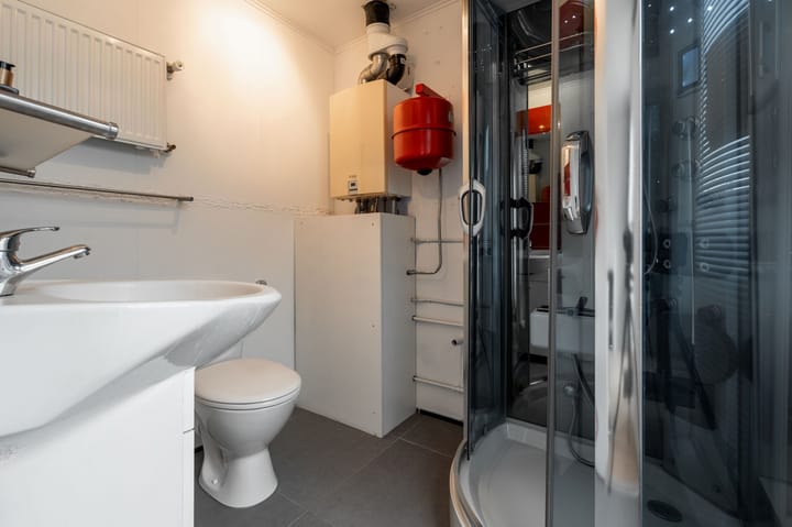 Photo 32 of Steile Bank 28