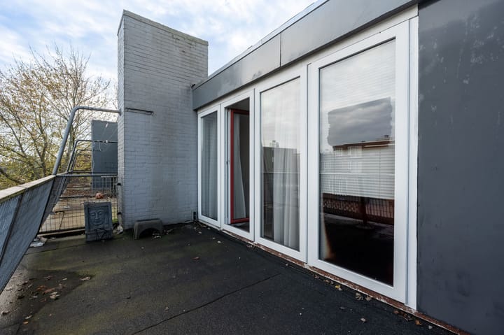 Photo 35 of Steile Bank 28