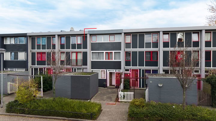 Photo 4 of Steile Bank 28