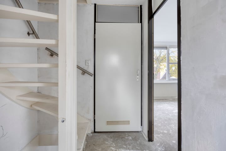 Photo 13 of Akeleituin 1