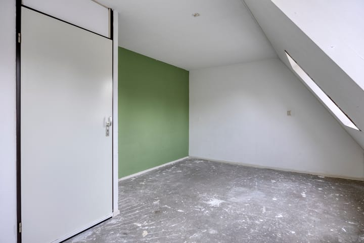 Photo 18 of Akeleituin 1