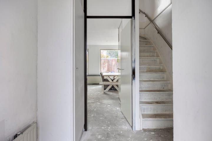 Photo 7 of Akeleituin 1