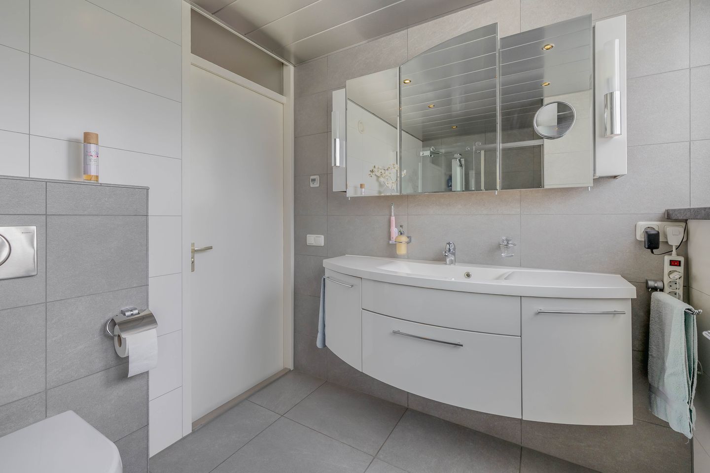 Foto 44 van Burg. Korstanjestraat 49