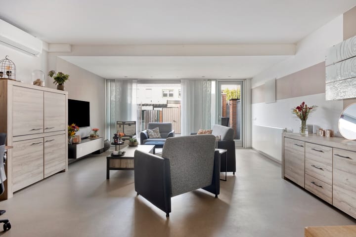 Foto 11 van Friezenplein 3