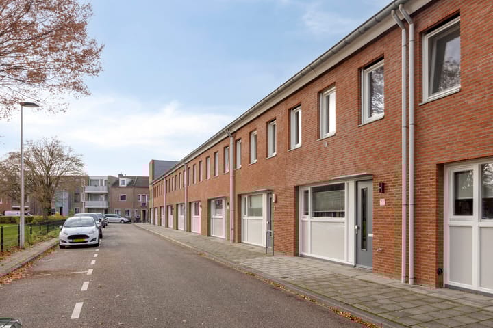 Foto 37 van Friezenplein 3