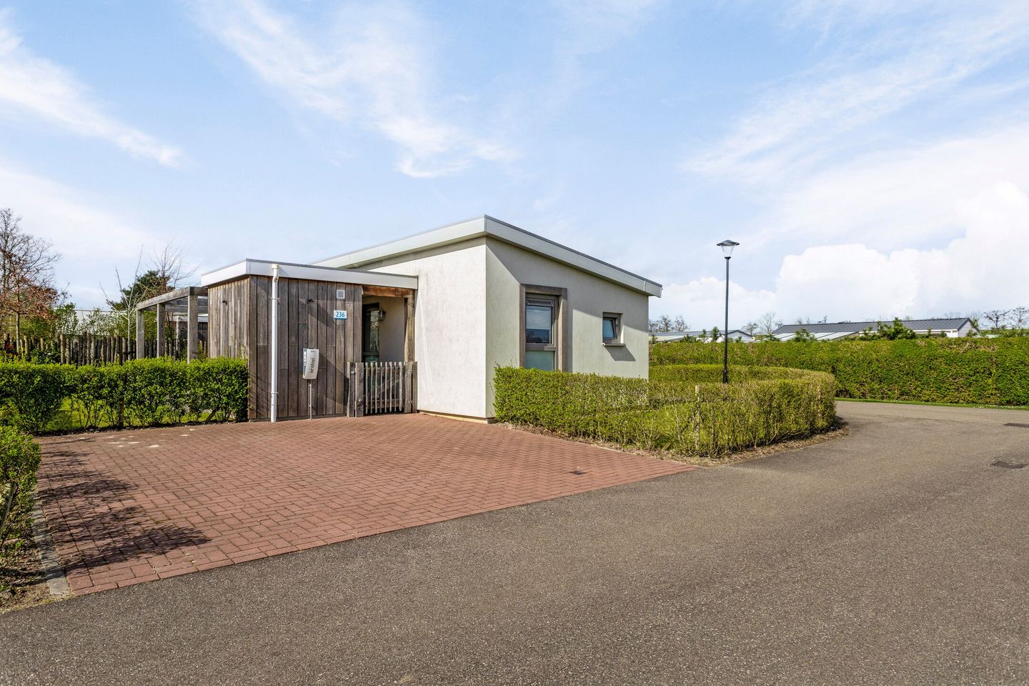 Foto 1 van Zeedijk 24-236