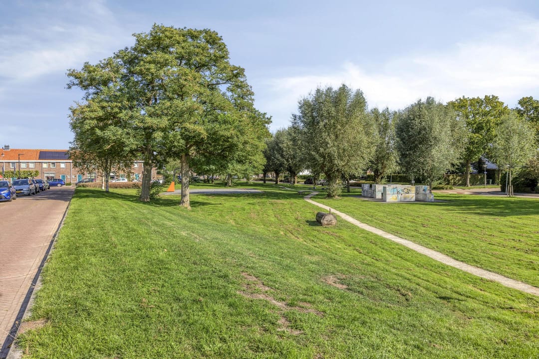 Foto 28 van Bovensingel 182