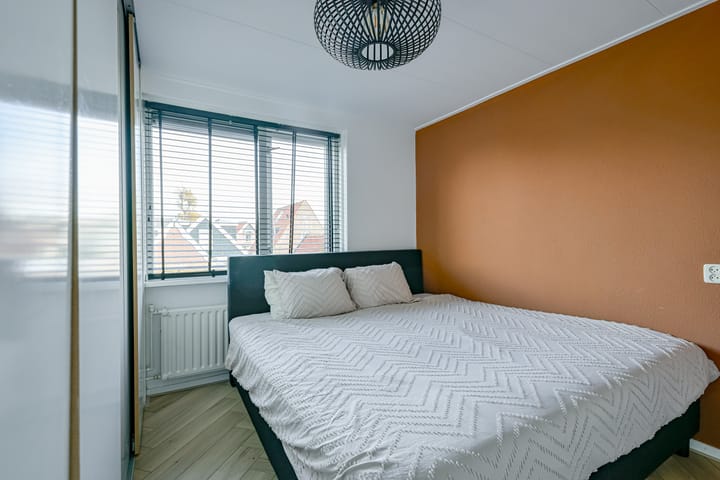 Photo 14 of Burgemeester Pierhagenlaan 19