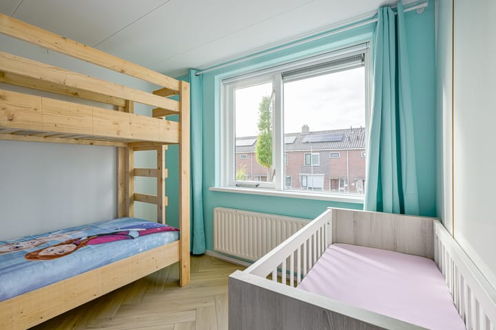 Photo 16 of Burgemeester Pierhagenlaan 19