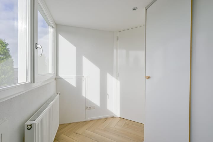 Photo 22 of Burgemeester Pierhagenlaan 19