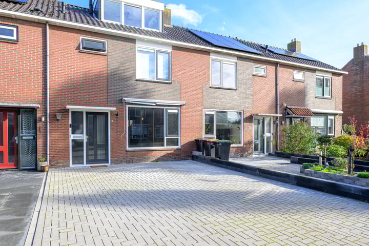 Photo 29 of Burgemeester Pierhagenlaan 19