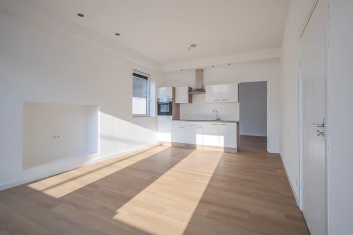 Photo 6 of Rosendaalsestraat 467-1