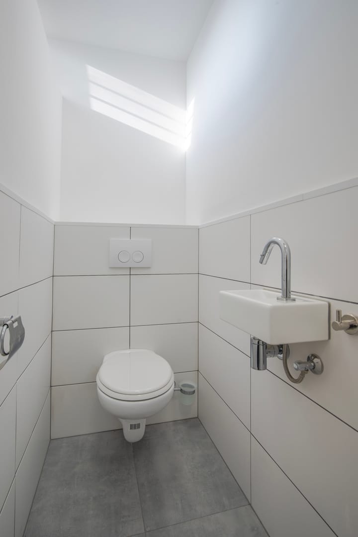 Photo 13 of Rosendaalsestraat 467-1