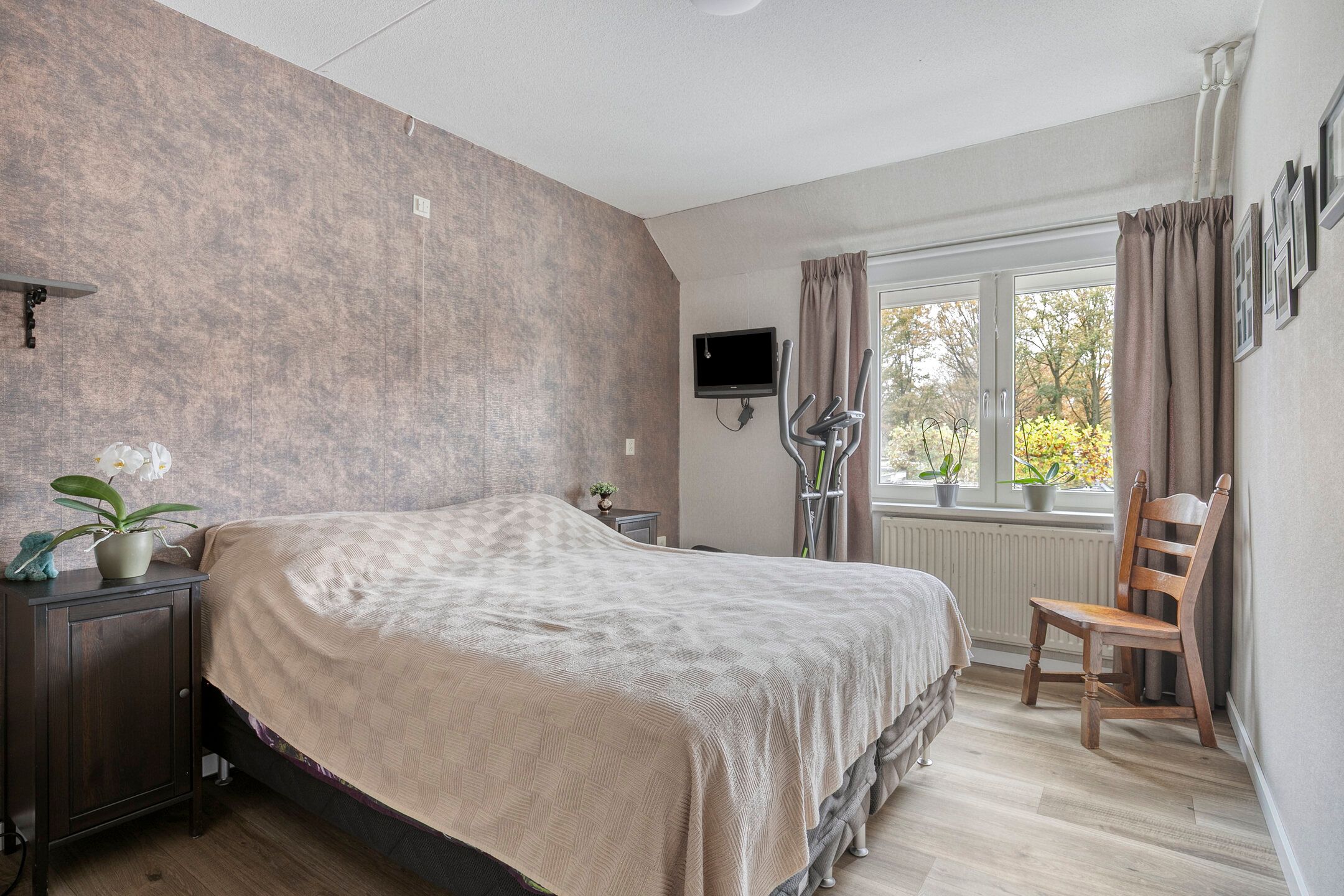 Photo 18 of Chamonixlaan 149