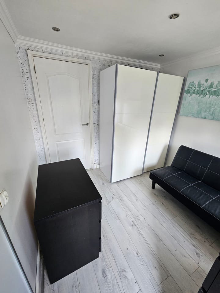 Photo 18 of Nieuwenhofstraat 19