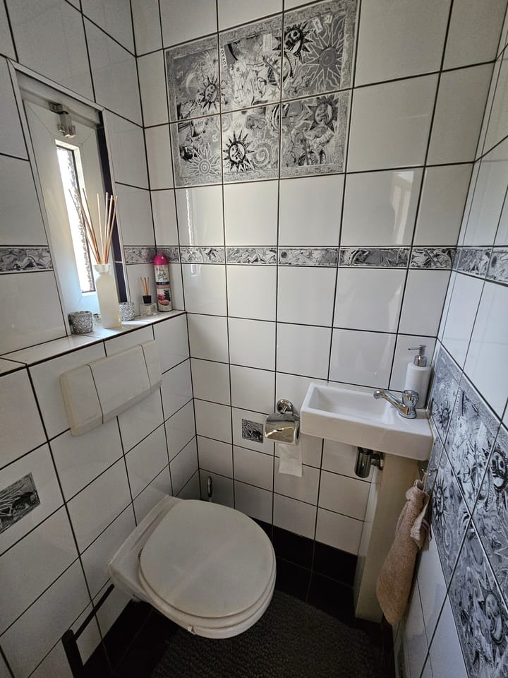 Photo 20 of Nieuwenhofstraat 19