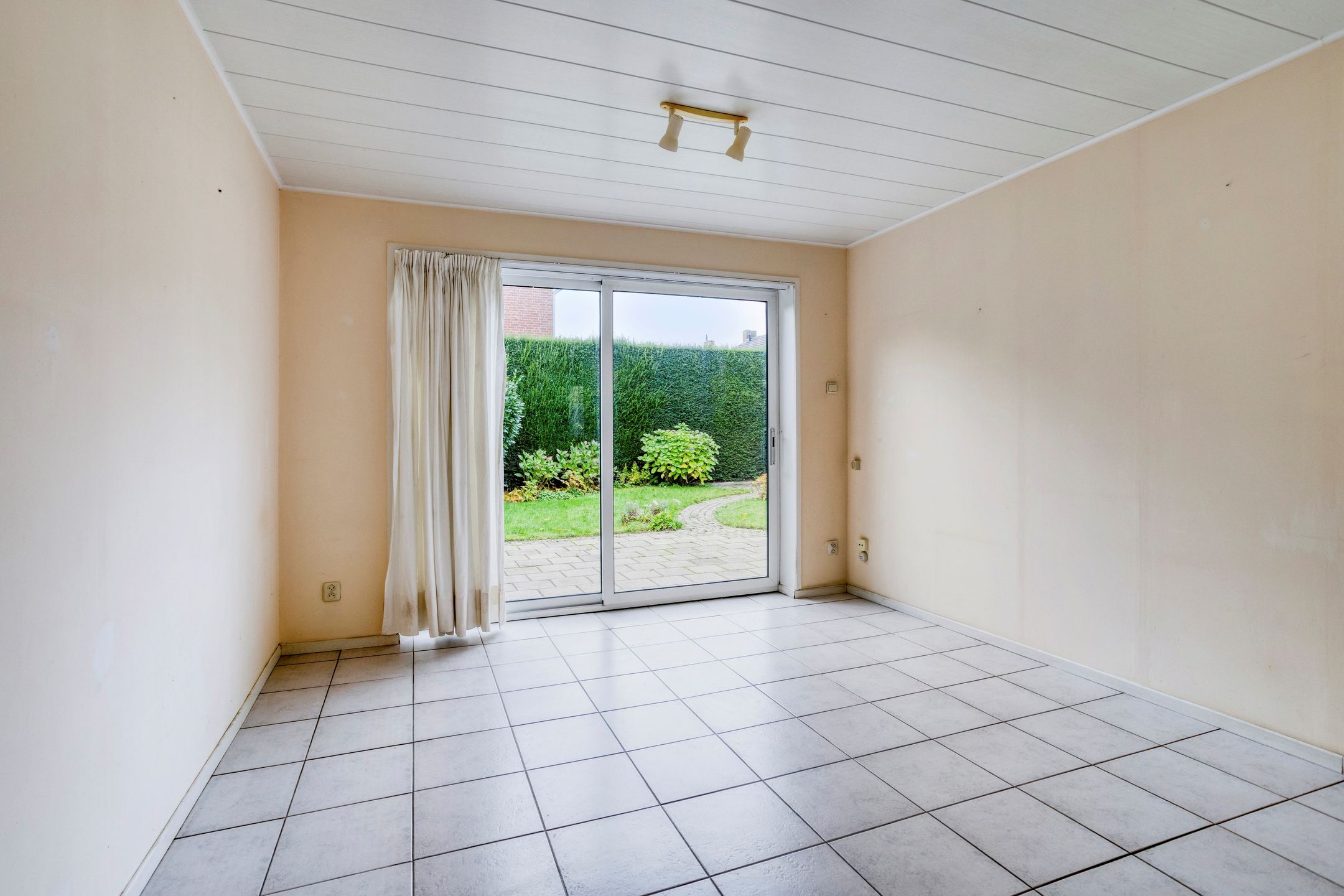 Photo 15 of Julianalaan 40