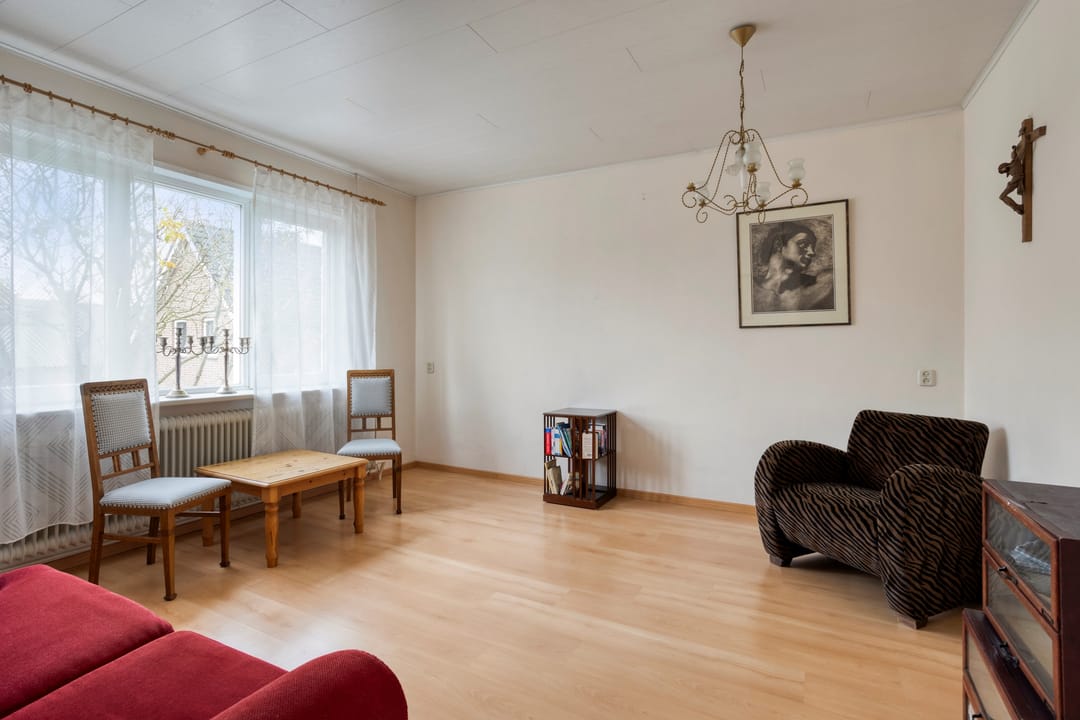 Photo 17 of Julianalaan 40