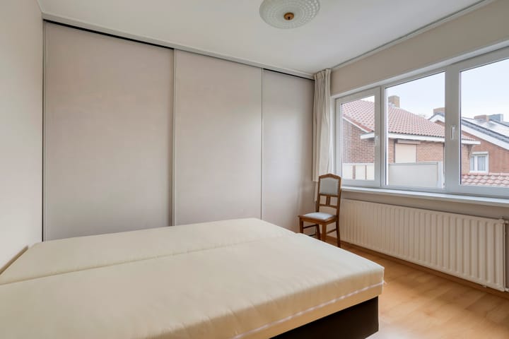 Photo 19 of Julianalaan 40