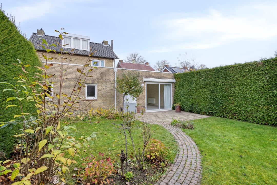 Photo 31 of Julianalaan 40