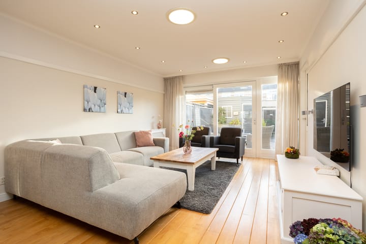 Foto 9 van Riviermos 6