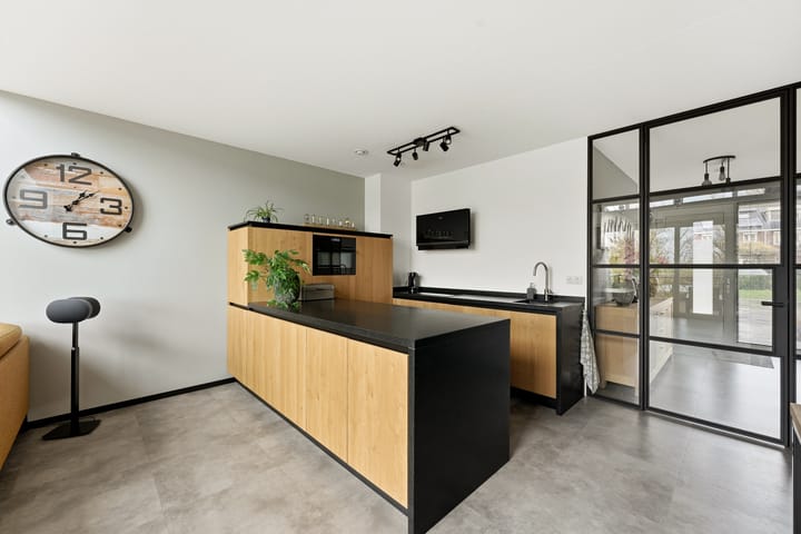 Photo 19 of Botter 55