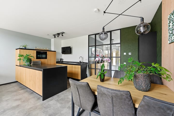 Photo 22 of Botter 55