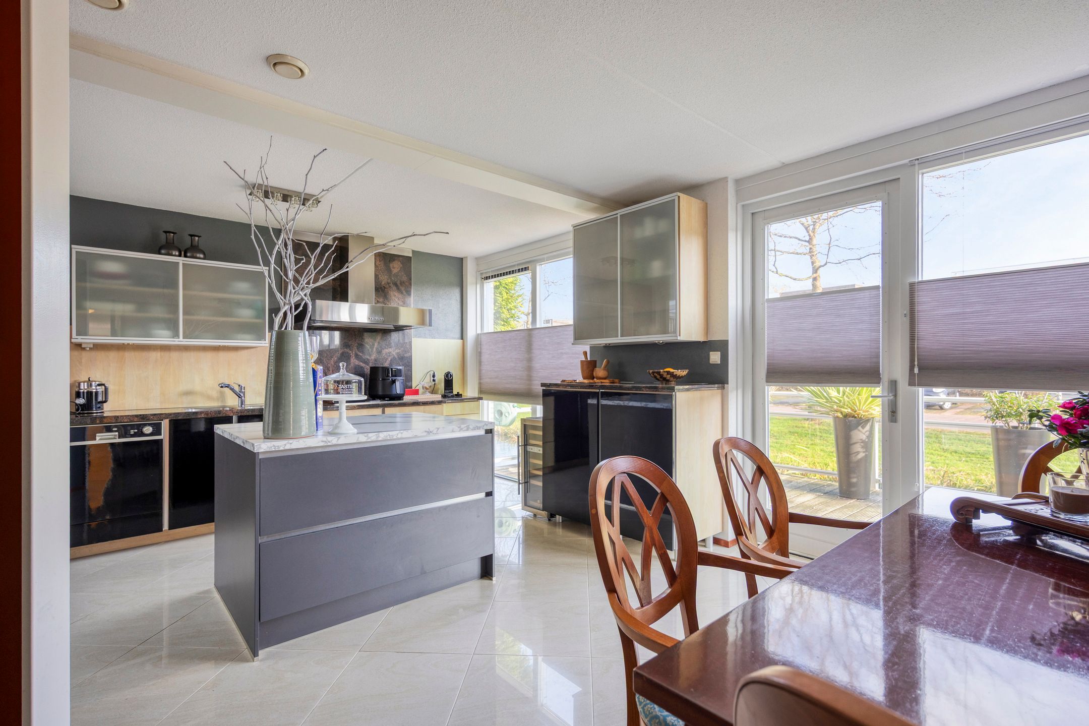 Foto 12 van Warmoezerij 11