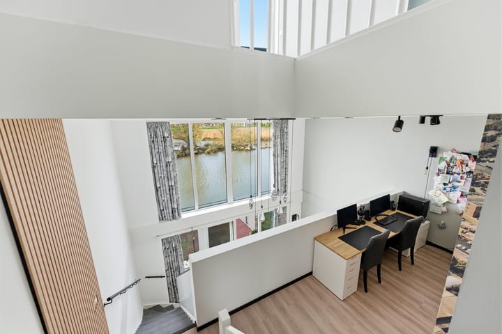 Photo 63 of Botter 55