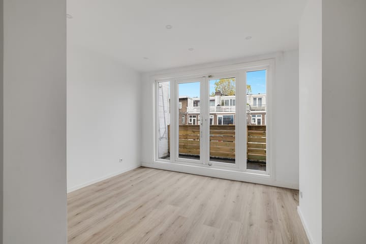 Photo 3 of Sonmansstraat 28-A02