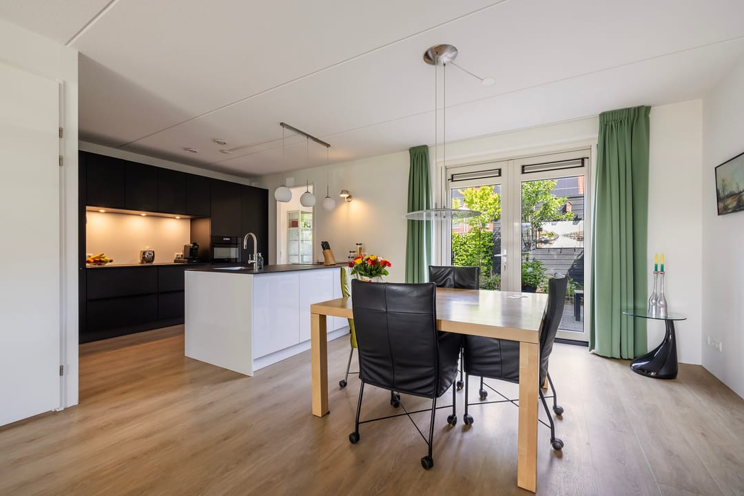 Photo 2 of Tesselschadestraat 54