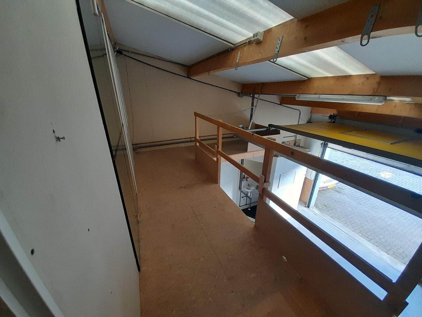 View photo 3 of De Corantijn 7-F