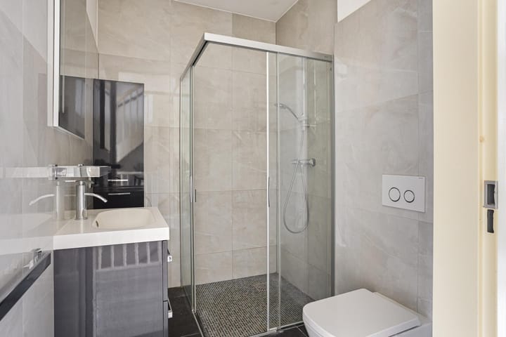 Photo 17 of Demerstraat 2