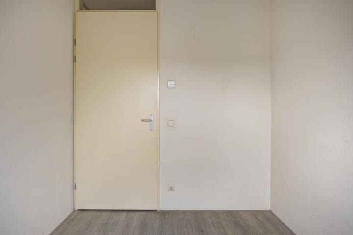 Photo 23 of Demerstraat 2