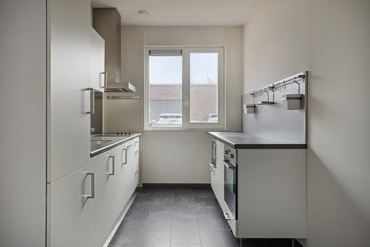 Photo 12 of Demerstraat 2