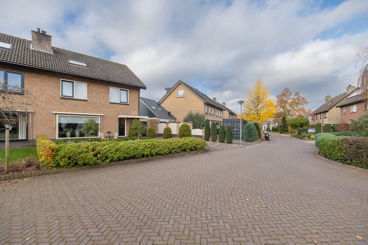 Foto 56 van Rootselaar 17