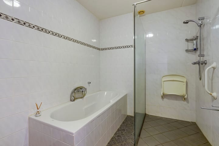 Foto 22 van Hellendaalweg 22