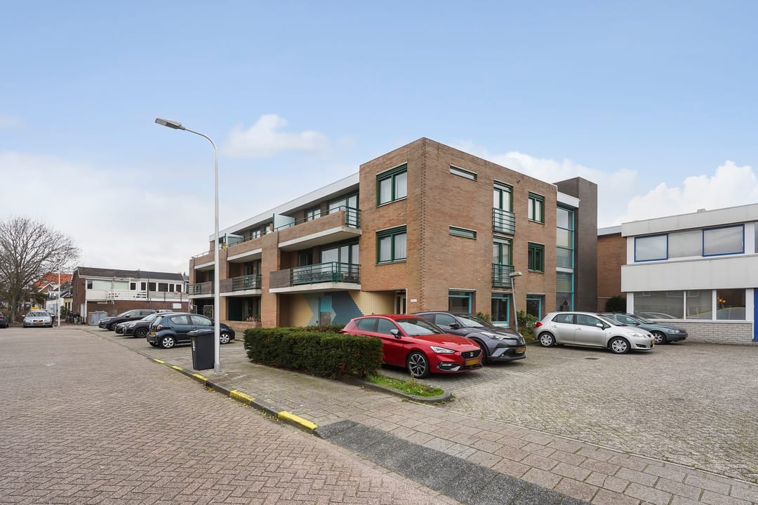 Photo 37 of Hellendaalweg 22