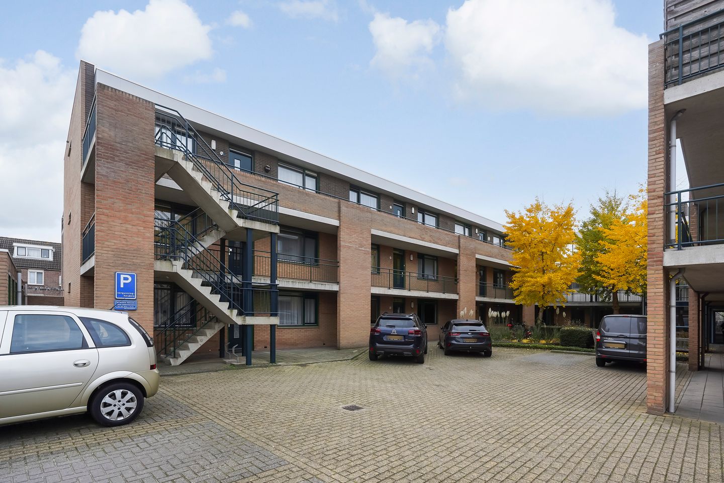 Photo 40 of Hellendaalweg 22