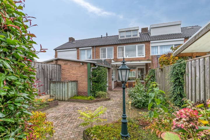 Foto 34 van Churchillstraat 4