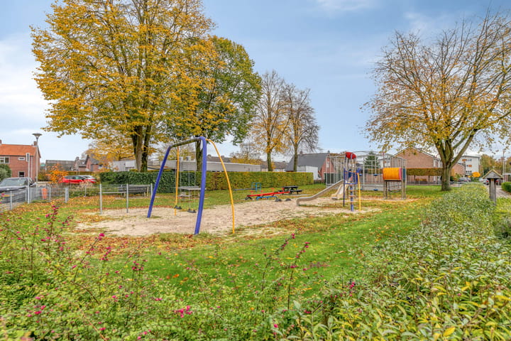 Foto 35 van Churchillstraat 4