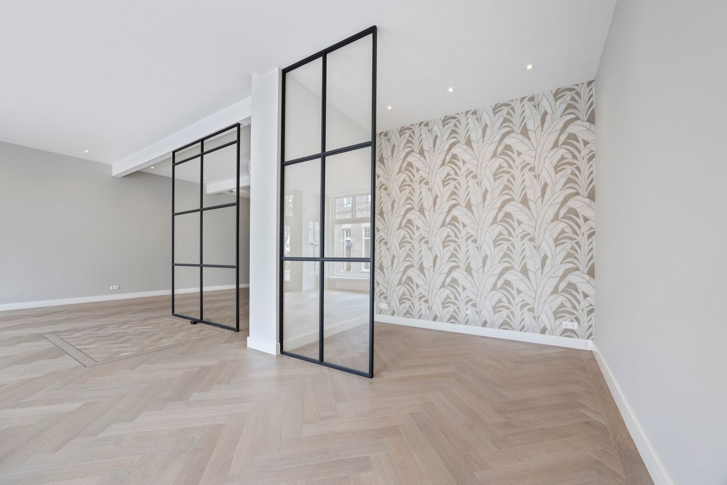 View photo 5 of Burgemeester van Nispen van Sevenaerstraat 5