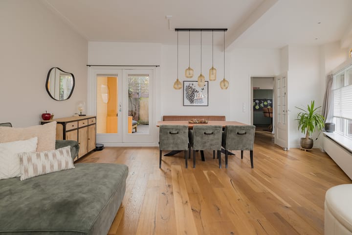 Photo 8 of Houtmanstraat 35