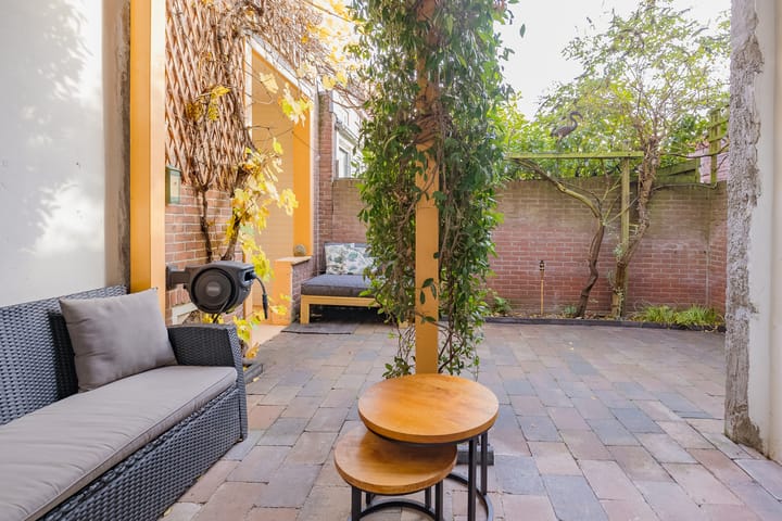 Photo 14 of Houtmanstraat 35